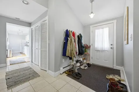 27 Fowler Road Cape Elizabeth ME 04107
