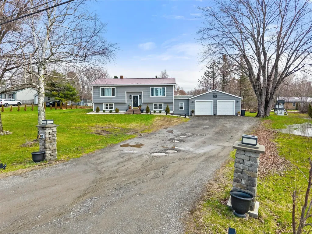 217 Williams Road Newport ME 04953