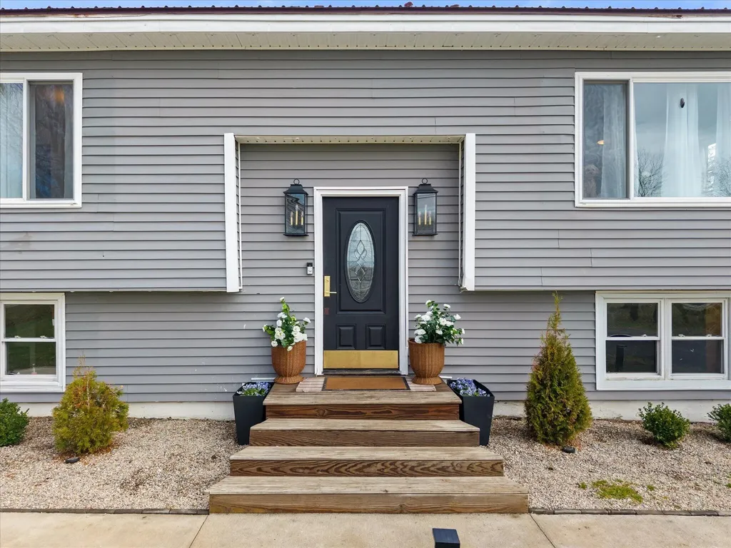 217 Williams Road Newport ME 04953