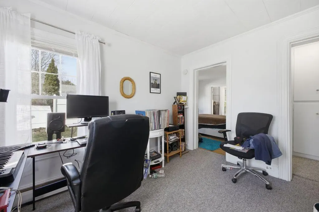 27 Fowler Road Cape Elizabeth ME 04107