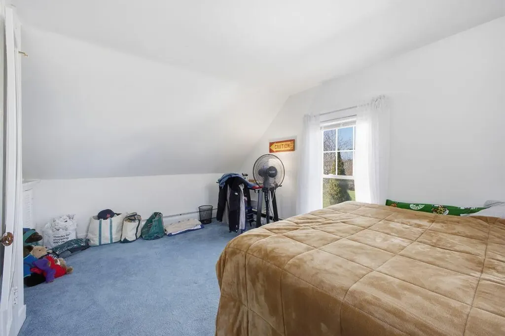 27 Fowler Road Cape Elizabeth ME 04107