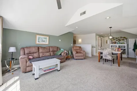 27 Fowler Road Cape Elizabeth ME 04107