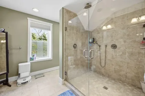 27 Fowler Road Cape Elizabeth ME 04107