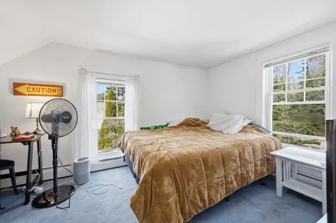 27 Fowler Road Cape Elizabeth ME 04107
