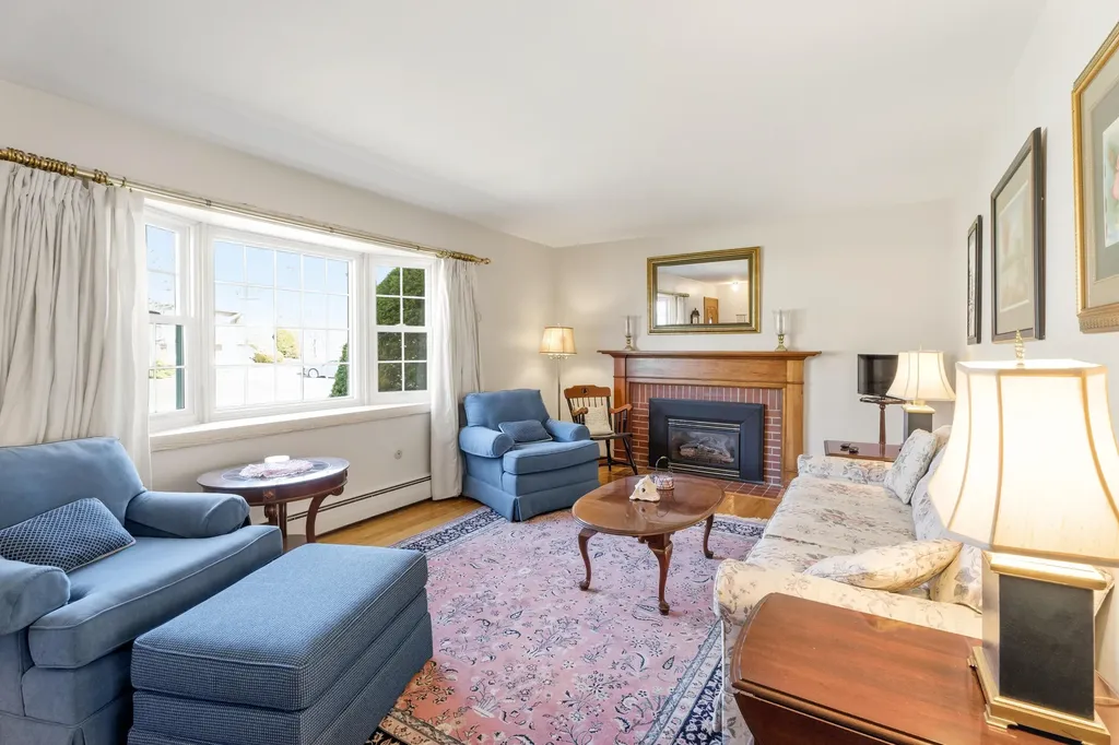 85 Longmeadow Drive Brewer ME 04412