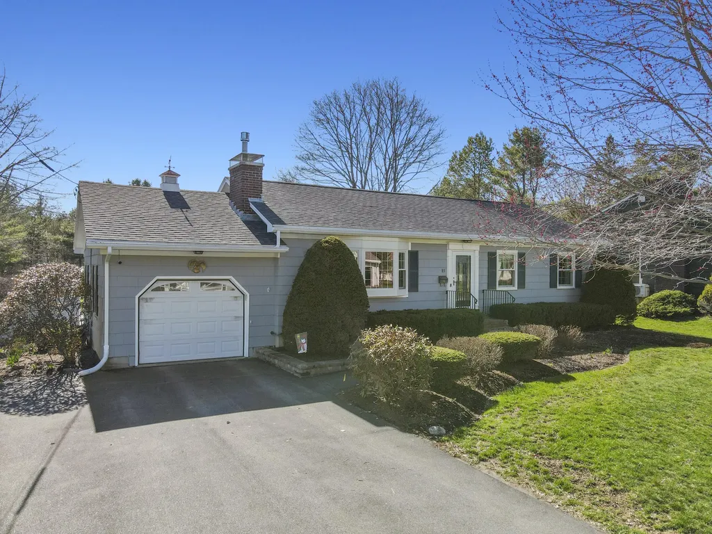 85 Longmeadow Drive Brewer ME 04412