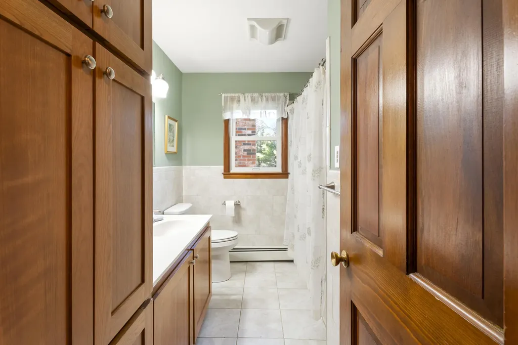 85 Longmeadow Drive Brewer ME 04412