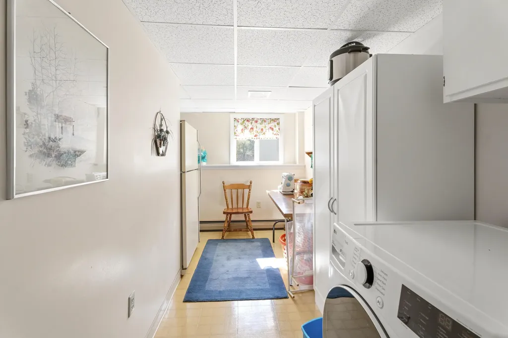 85 Longmeadow Drive Brewer ME 04412