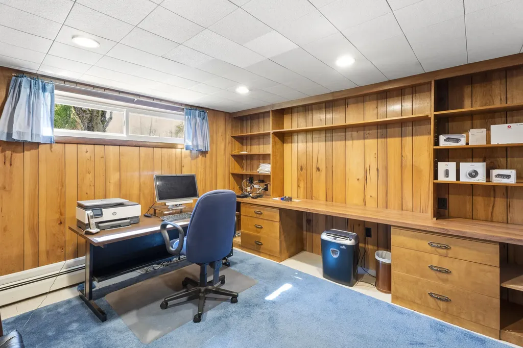 85 Longmeadow Drive Brewer ME 04412