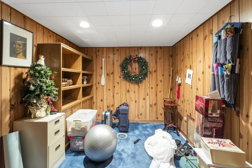 85 Longmeadow Drive Brewer ME 04412