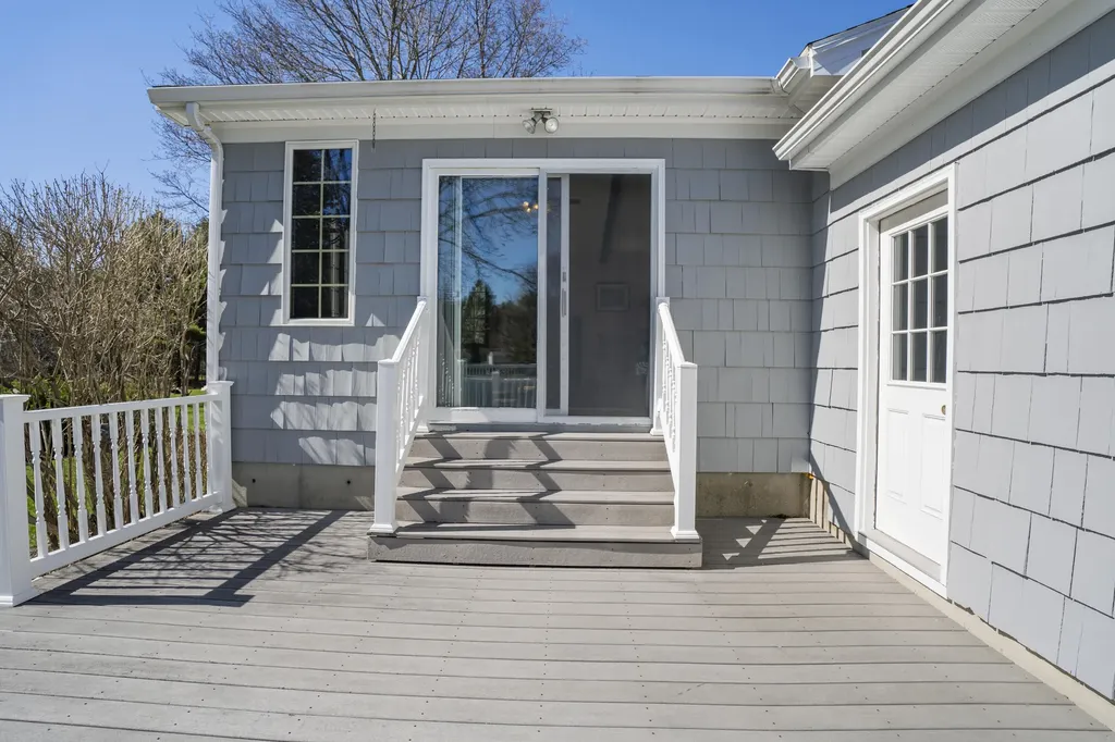 85 Longmeadow Drive Brewer ME 04412
