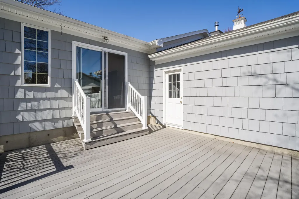 85 Longmeadow Drive Brewer ME 04412