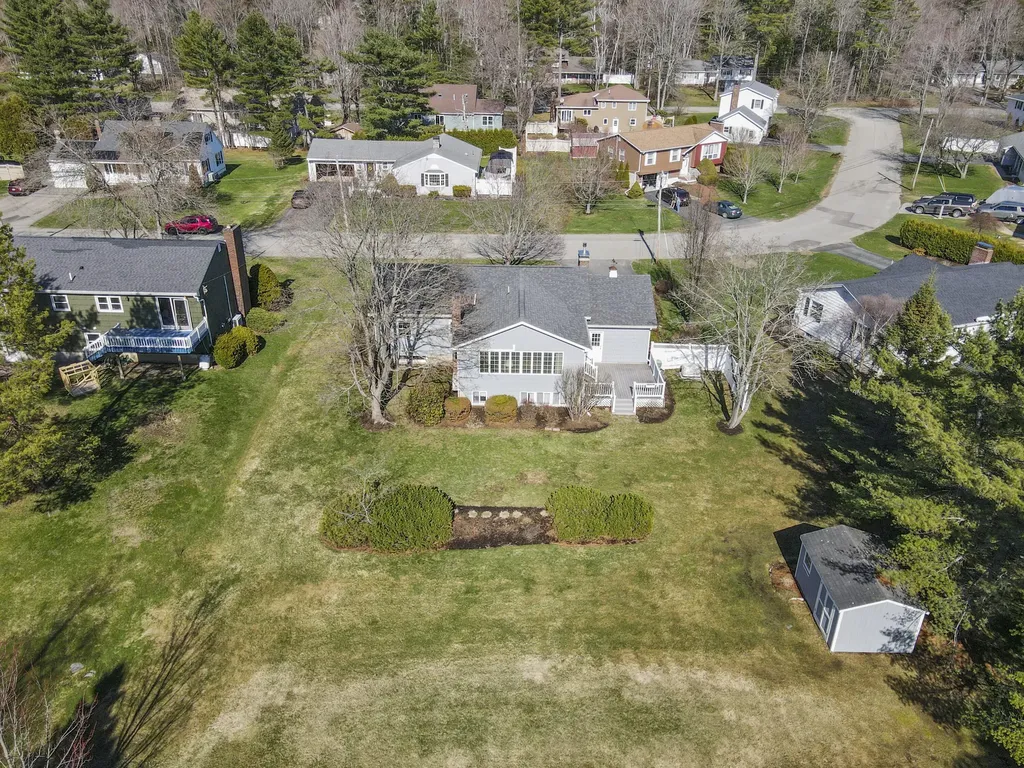 85 Longmeadow Drive Brewer ME 04412