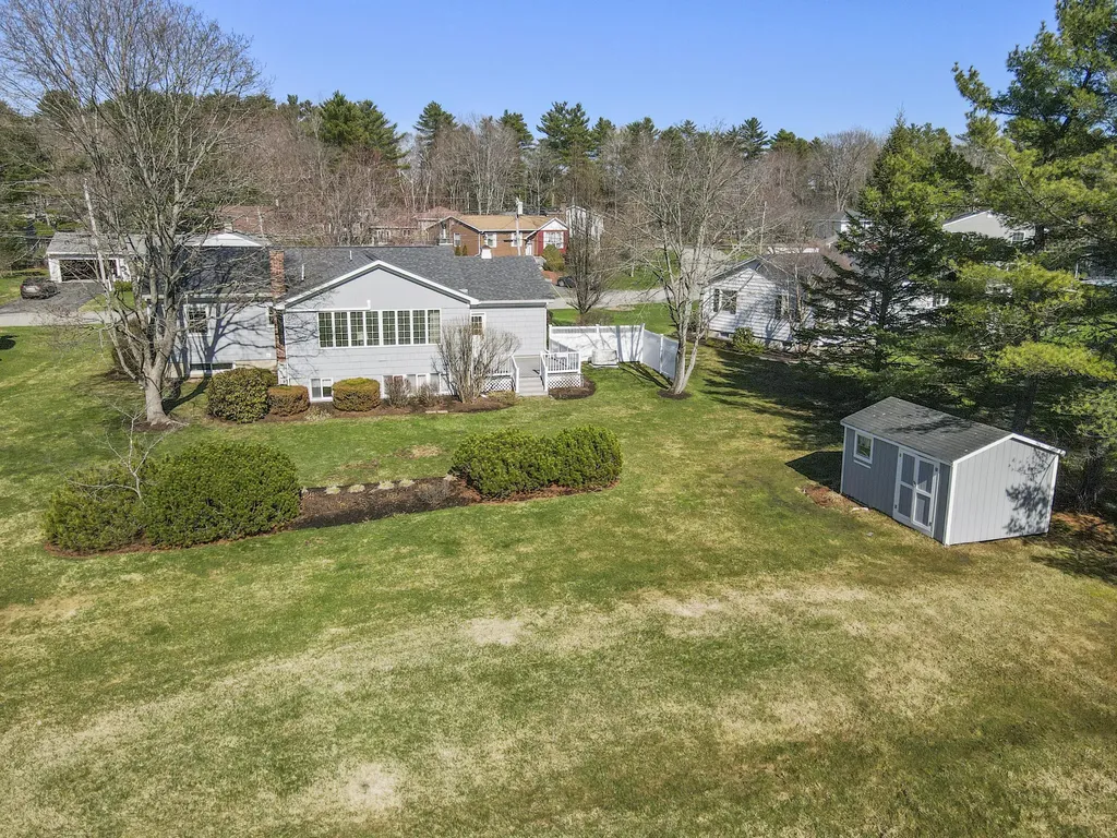 85 Longmeadow Drive Brewer ME 04412