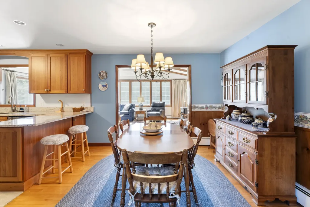 85 Longmeadow Drive Brewer ME 04412