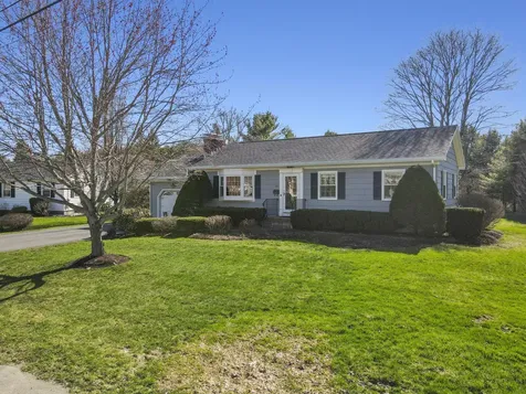 85 Longmeadow Drive Brewer ME 04412