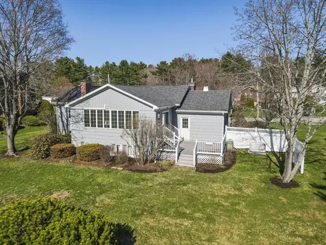 85 Longmeadow Drive Brewer ME 04412