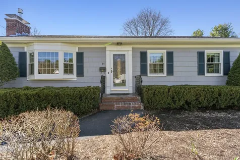85 Longmeadow Drive Brewer ME 04412