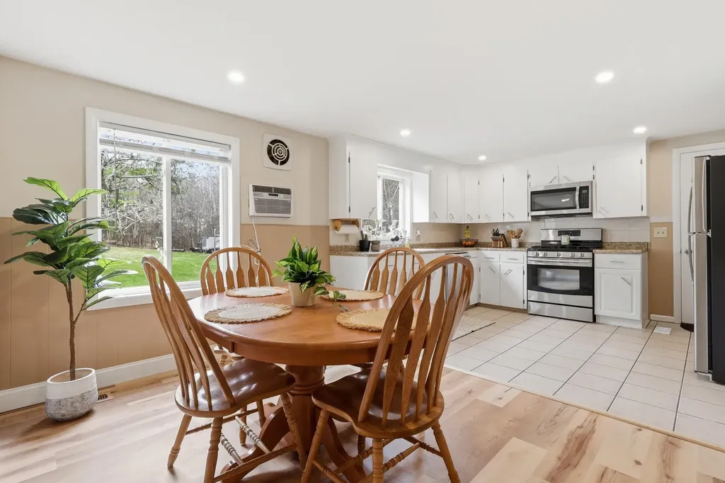 254 Park Avenue Auburn ME 04210