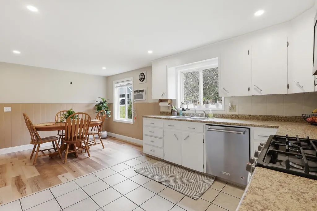 254 Park Avenue Auburn ME 04210