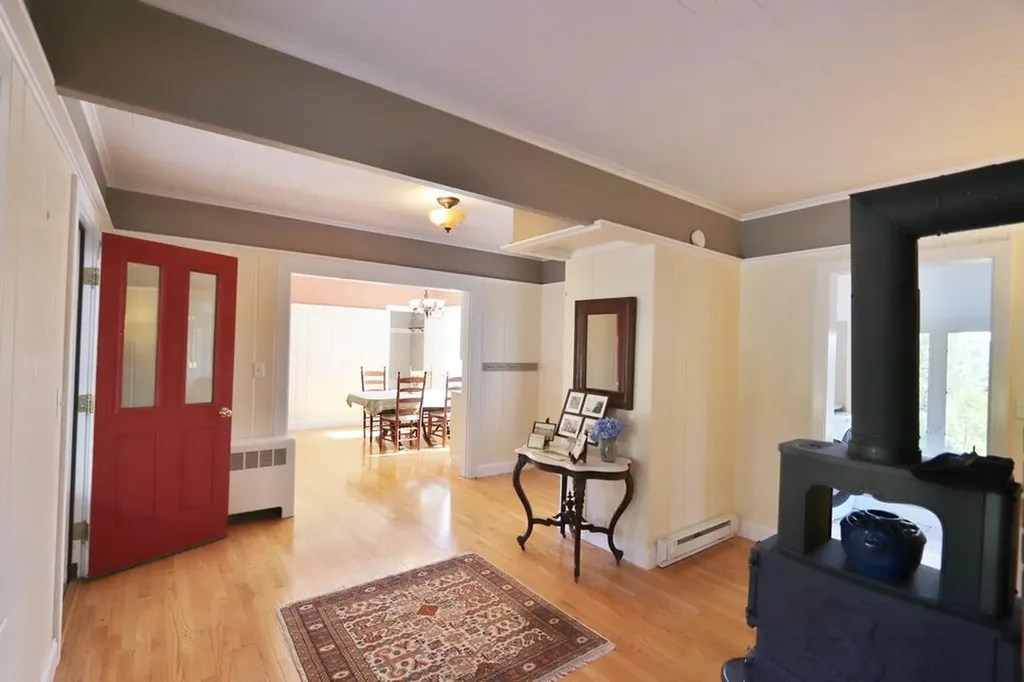 59 Summer Street Hampden ME 04444