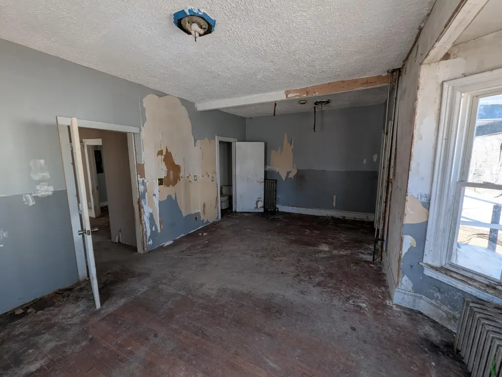 113 7th Street Auburn ME 04210