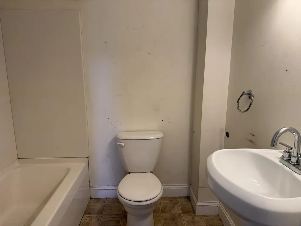 37 Hamlin Street Orono ME 04473