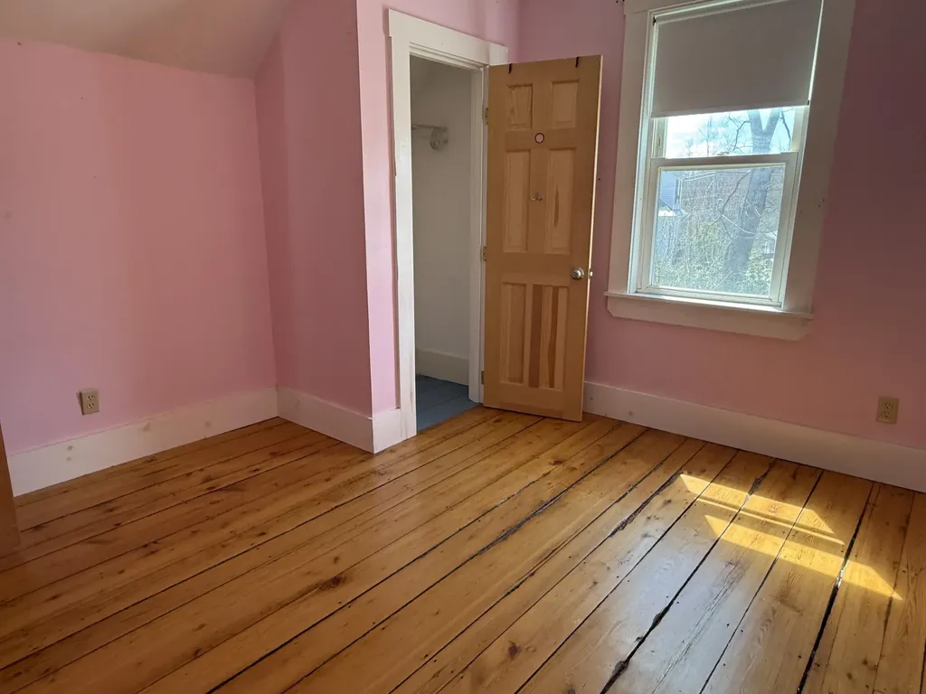 37 Hamlin Street Orono ME 04473