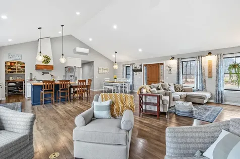 10 Dandelion Rock Lane Belgrade ME 04917
