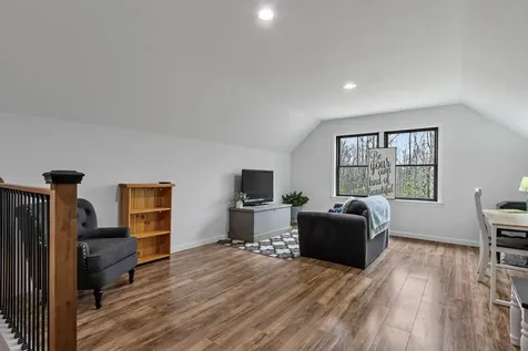 10 Dandelion Rock Lane Belgrade ME 04917