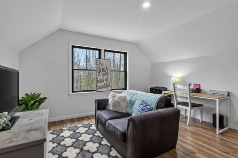10 Dandelion Rock Lane Belgrade ME 04917