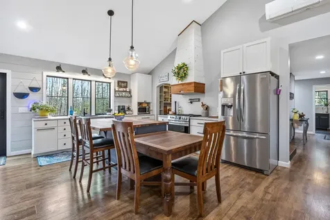 10 Dandelion Rock Lane Belgrade ME 04917