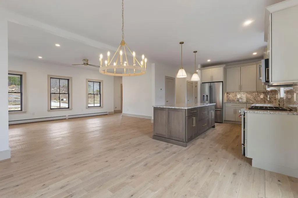 60 Woodbrey Lane Standish ME 04084