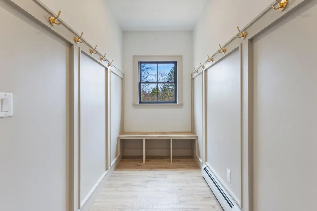60 Woodbrey Lane Standish ME 04084