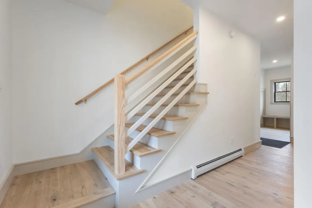 60 Woodbrey Lane Standish ME 04084
