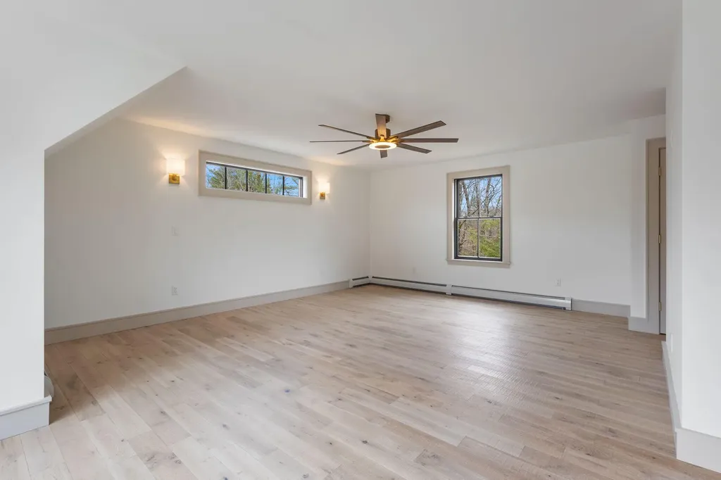 60 Woodbrey Lane Standish ME 04084