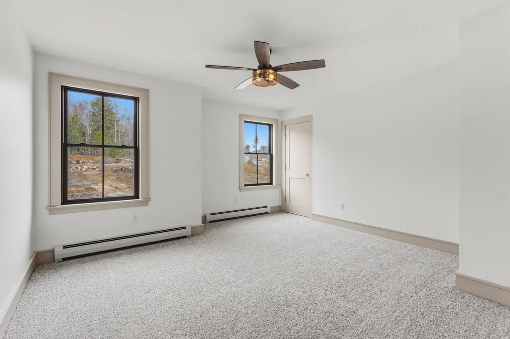 60 Woodbrey Lane Standish ME 04084