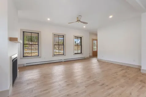 60 Woodbrey Lane Standish ME 04084