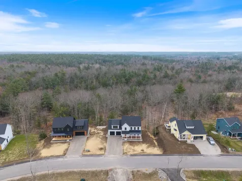 60 Woodbrey Lane Standish ME 04084