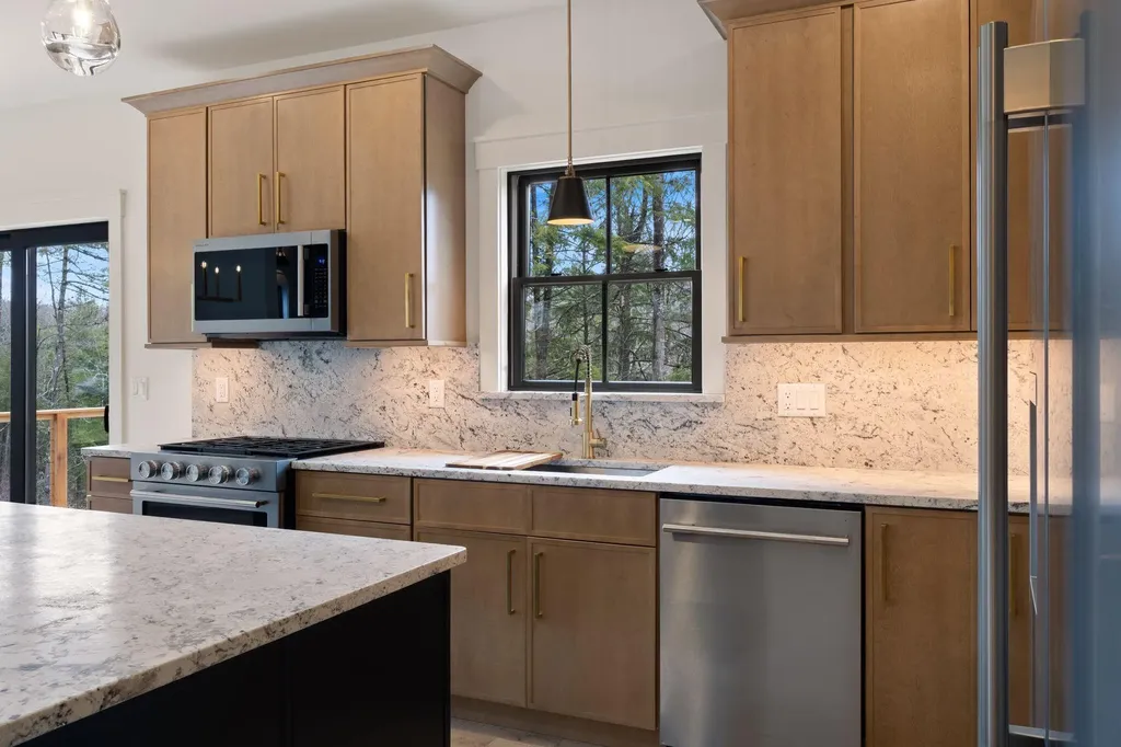 58 Woodbrey Lane Standish ME 04084