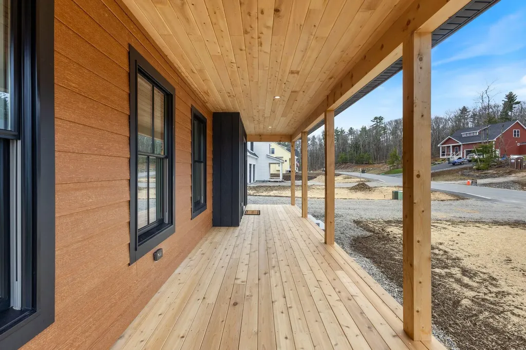 58 Woodbrey Lane Standish ME 04084