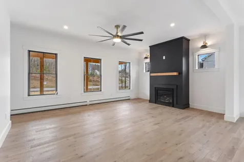58 Woodbrey Lane Standish ME 04084