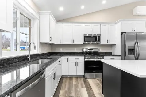 27 Callaway Drive Gray ME 04039