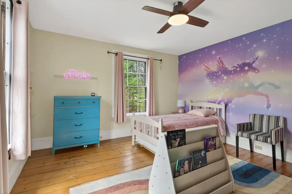 9 Fox Hall Road Falmouth ME 04105
