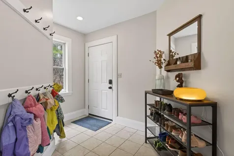 9 Fox Hall Road Falmouth ME 04105