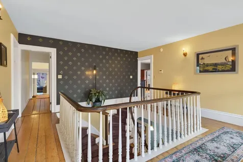 9 Fox Hall Road Falmouth ME 04105