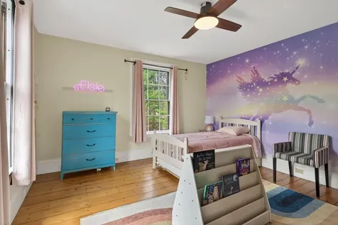 9 Fox Hall Road Falmouth ME 04105