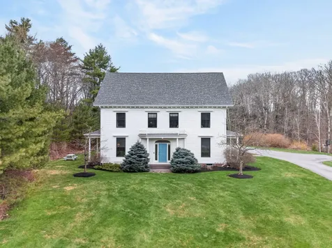9 Fox Hall Road Falmouth ME 04105