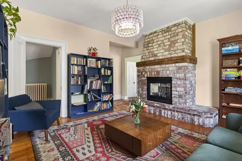 9 Fox Hall Road Falmouth ME 04105