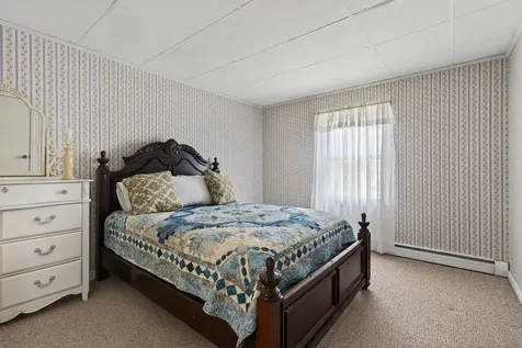 24 Summit Street Auburn ME 04210